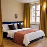 Nelis I Boutique Apartments In Old Town