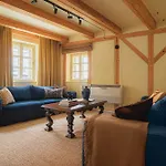 Nelis I Boutique Apartments In Old Town